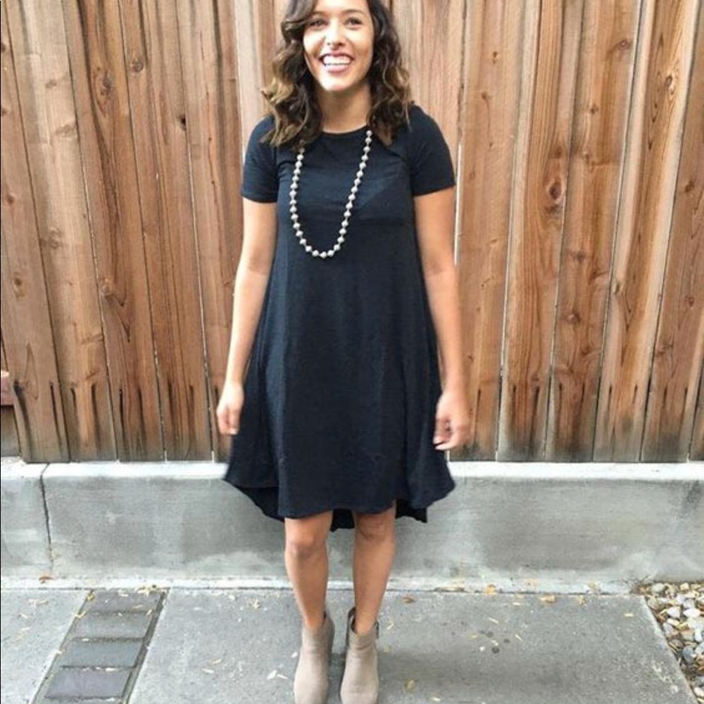 Solid black lularoe Carly